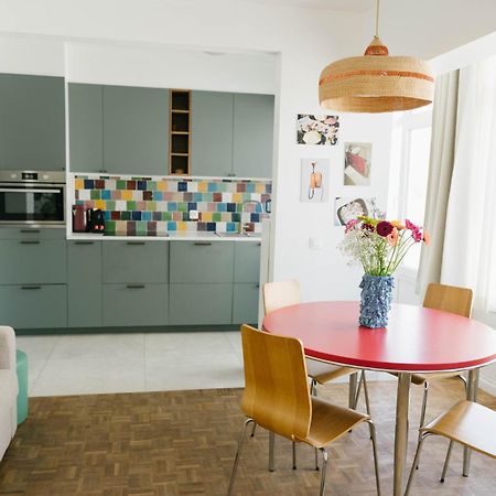 Centrally Located Apartment Close To The Beach Oostende Bagian luar foto