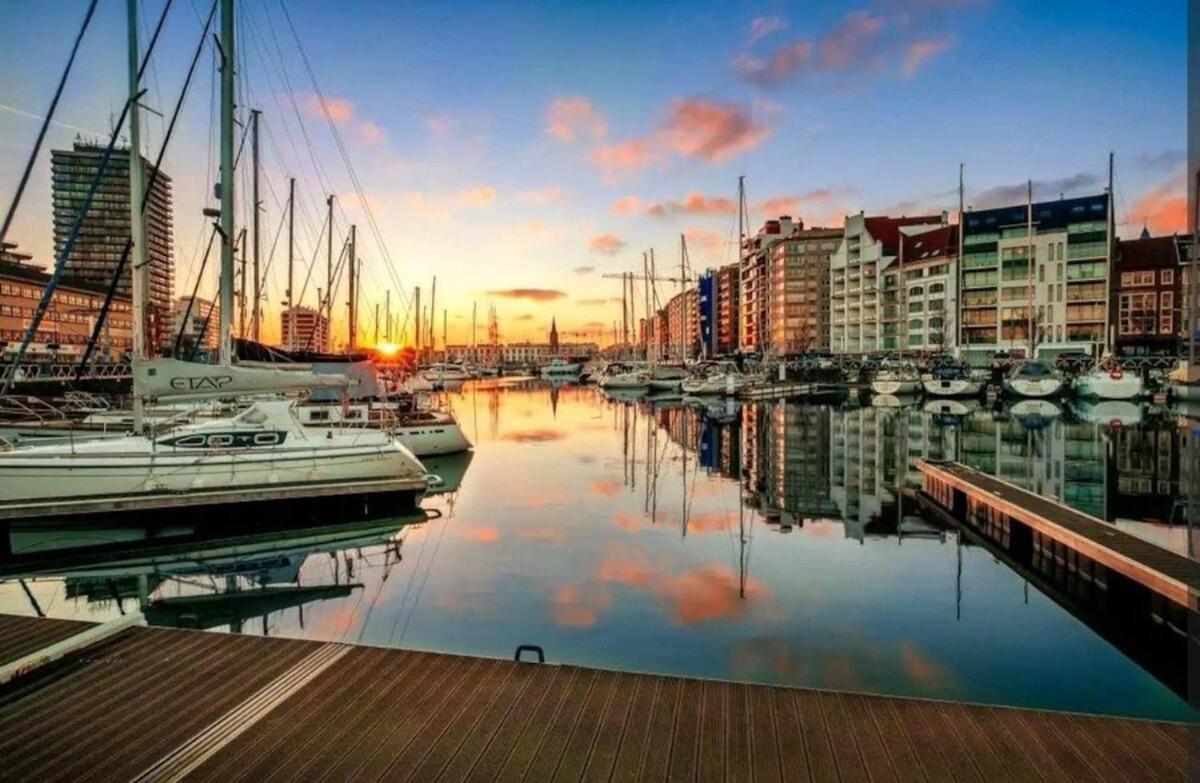 Centrally Located Apartment Close To The Beach Oostende Bagian luar foto