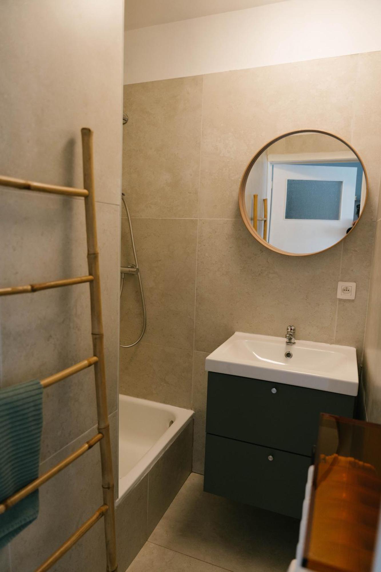 Centrally Located Apartment Close To The Beach Oostende Bagian luar foto